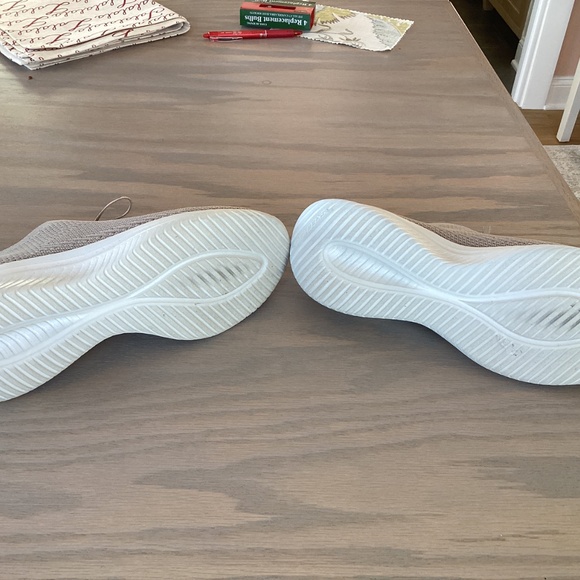 Skechers Air-Cooled Memory Foam - Picture 3 of 7